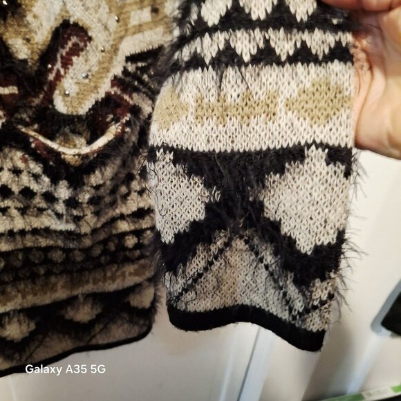 BCBGMAXAZRIA Womens Aztec Pattern Open Front Cardigan Sweater M Oversized Artsy - Picture 3 of 9